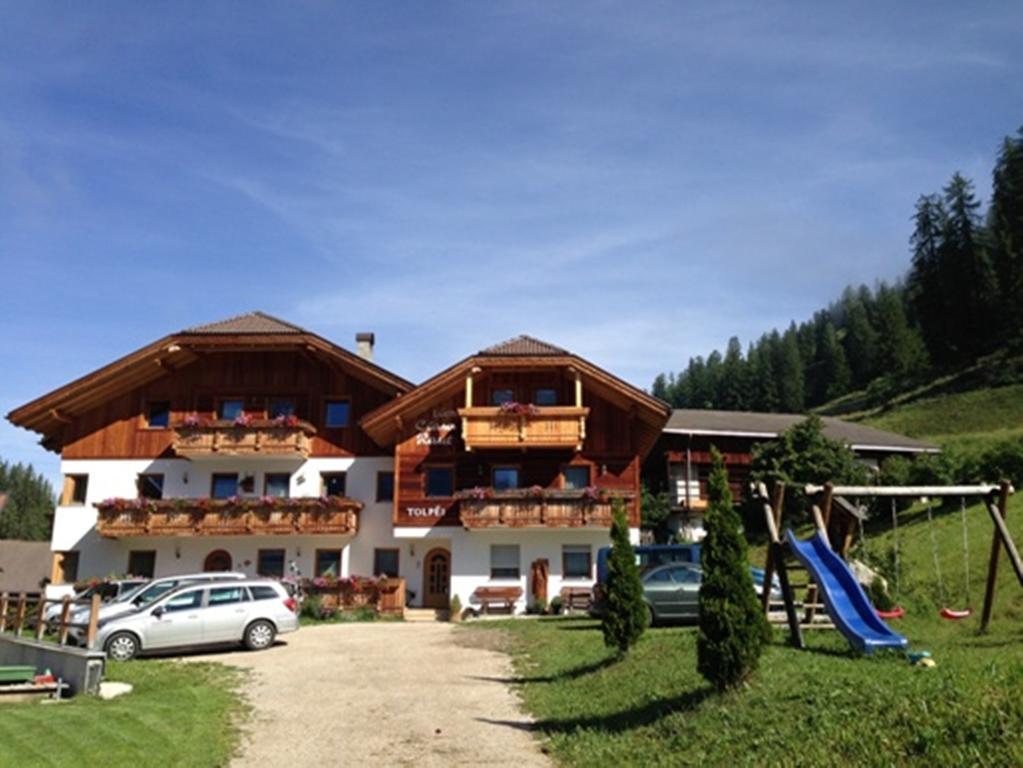 Ciasa Raut Apartment La Valle Bagian luar foto